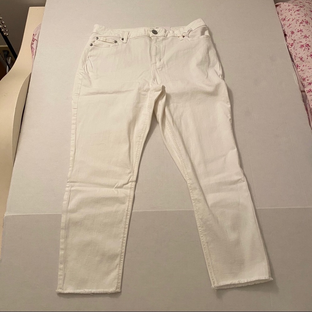 Lauren Conrad off white skinny crop jean